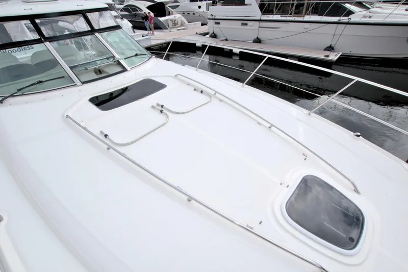 Slide: The Image of Sea Ray 44 Sundancer 2009 - 20
