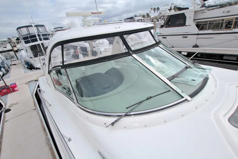 Slide: The Image of Sea Ray 44 Sundancer 2009 - 21