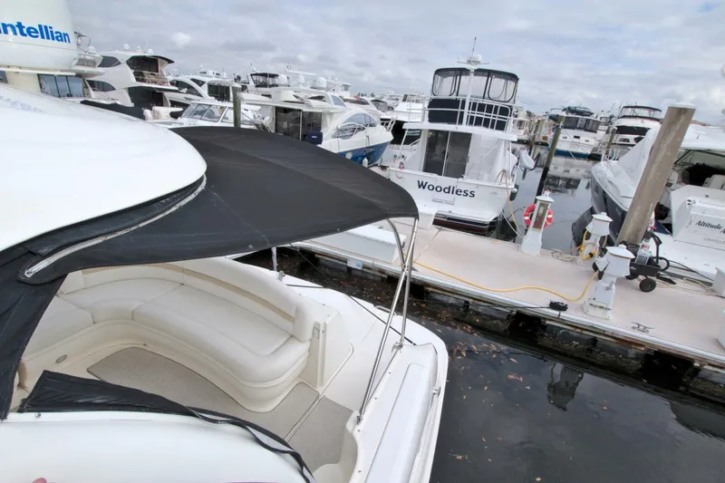 Slide: The Image of Sea Ray 44 Sundancer 2009 - 24