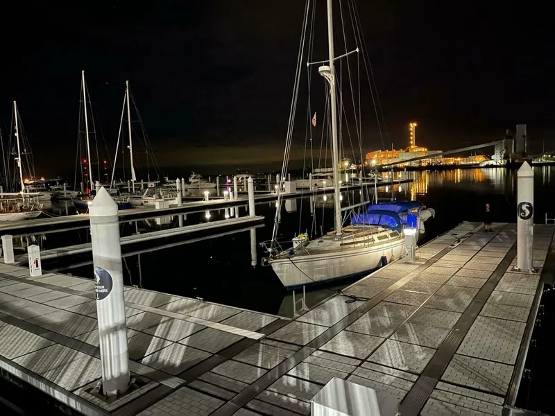 Slide: The Image of Catalina Catalina 36-1 1985 - 19