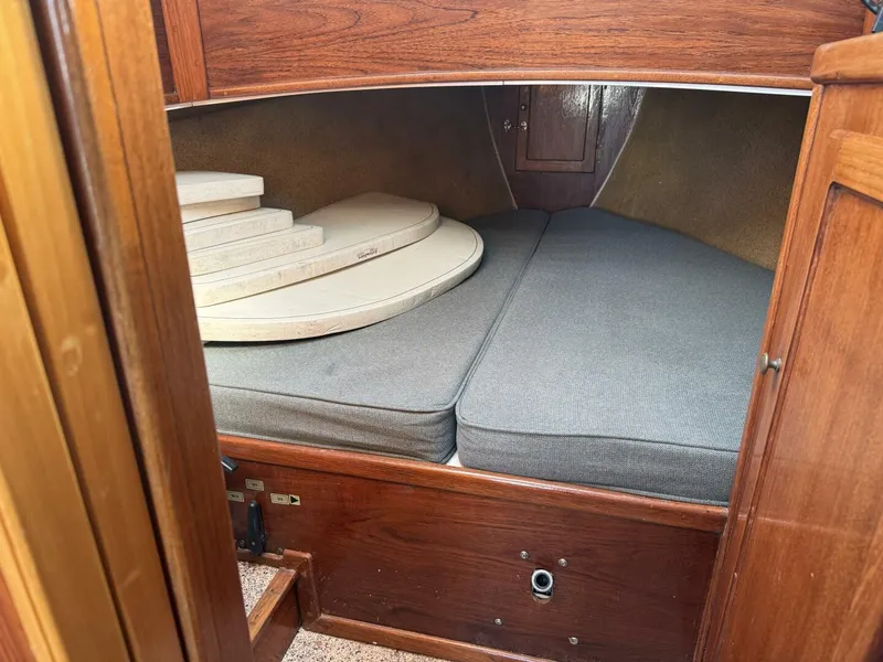 Slide: The Image of Pacific Seacraft 25 1977 - 15