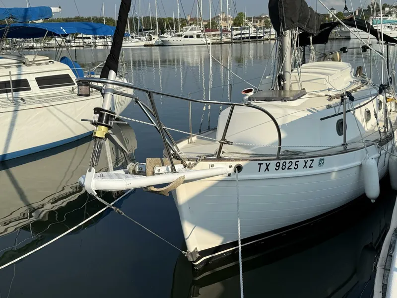 Slide: The Image of Pacific Seacraft 25 1977 - 2