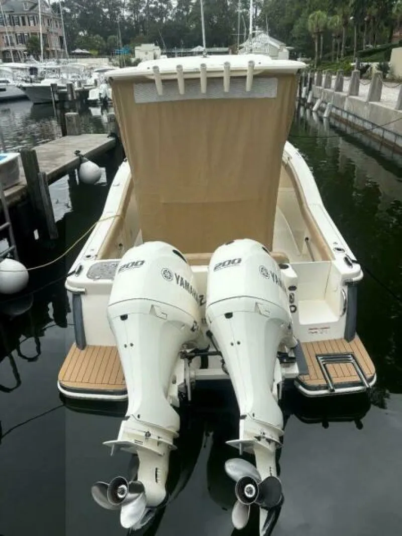 Slide: The Image of Scout 255 LXF 2019 - 4