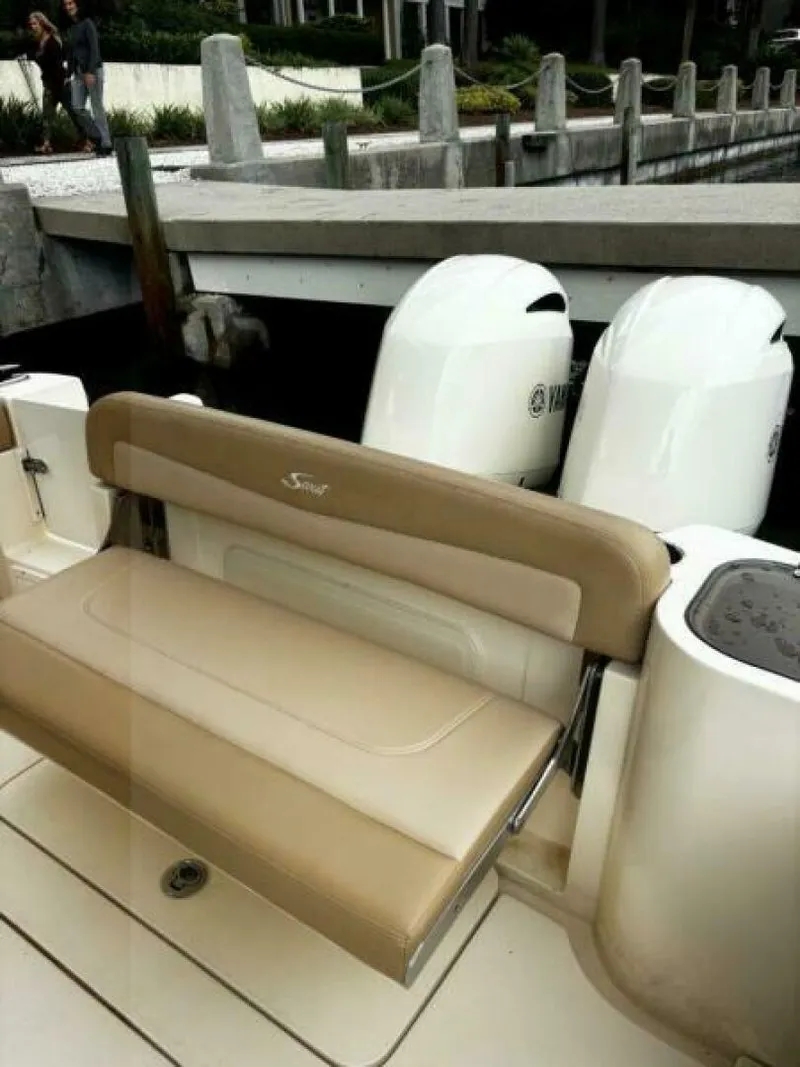Slide: The Image of Scout 255 LXF 2019 - 9
