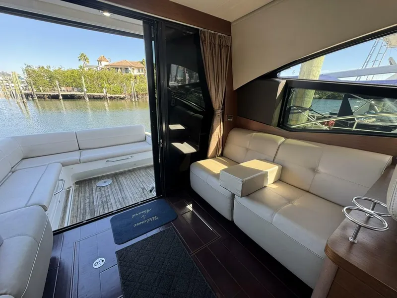 Slide: The Image of Sea Ray 470 Sundancer 2016 - 26