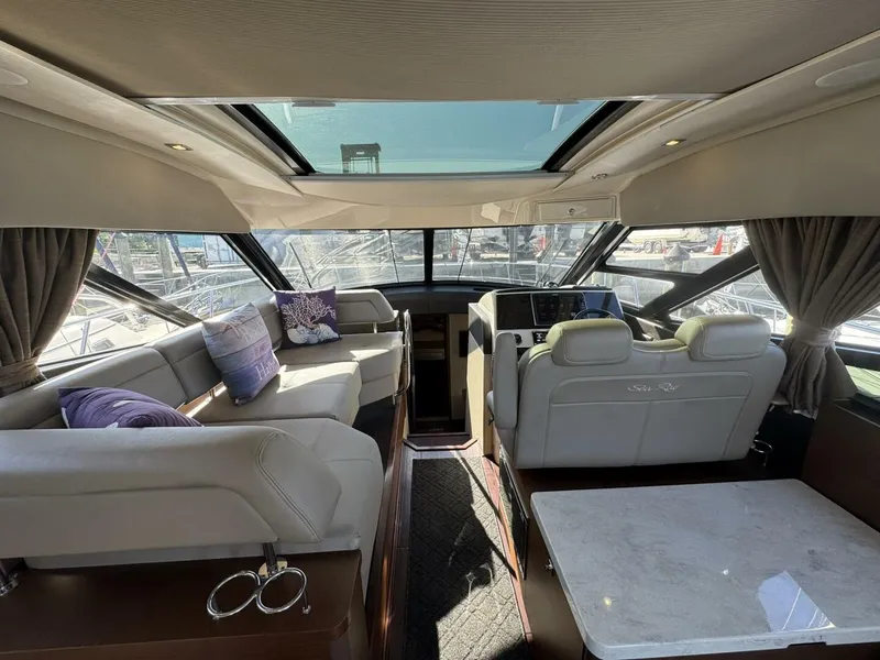 Slide: The Image of Sea Ray 470 Sundancer 2016 - 9