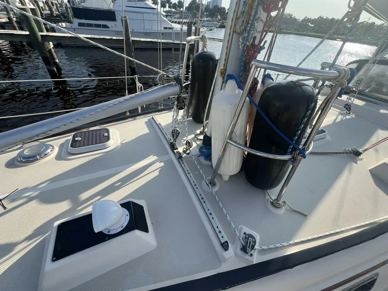 Slide: The Image of Island Packet Cutter 1994 - 12