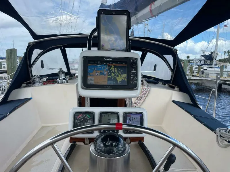 Slide: The Image of Island Packet Cutter 1994 - 39