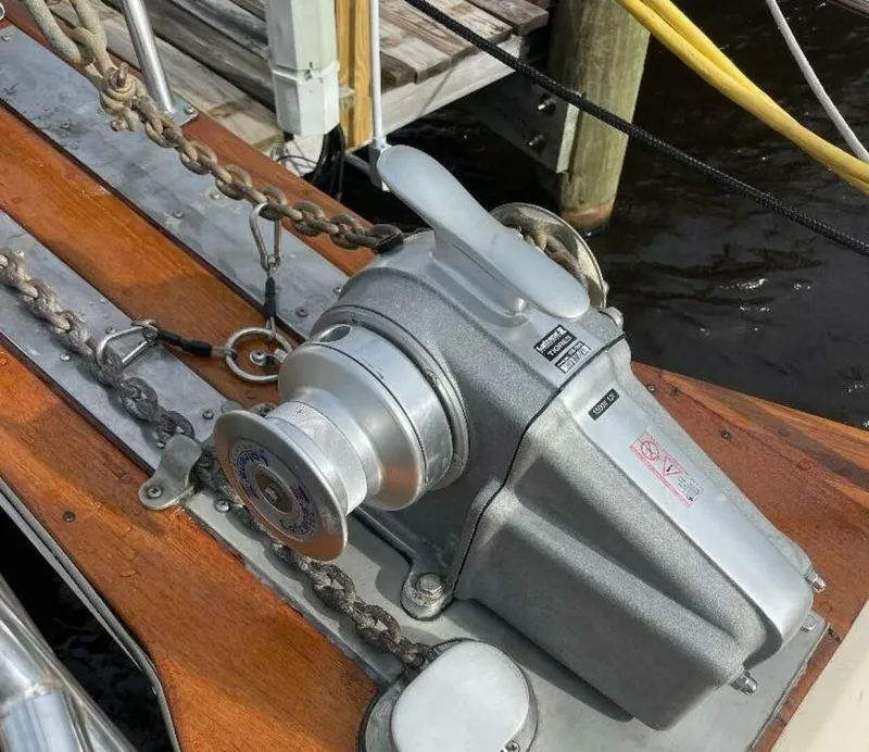 Slide: The Image of Island Packet Cutter 1994 - 44