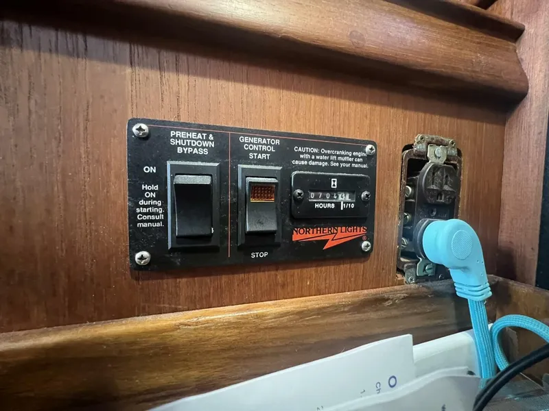 Slide: The Image of Island Packet Cutter 1994 - 72