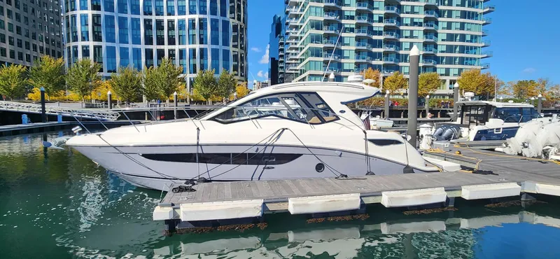 The Image of Sea Ray Coupe 2019 - 0