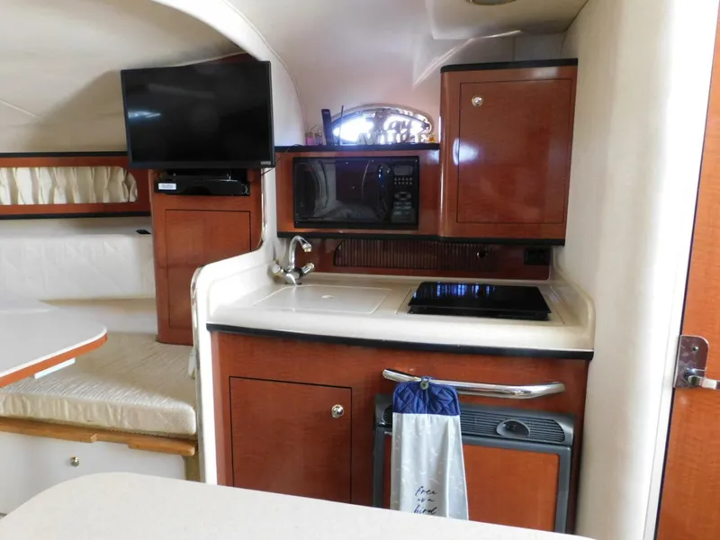 Slide: The Image of Sea Ray 280 Sundancer 2004 - 11