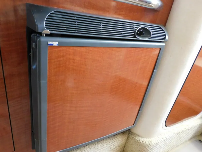 Slide: The Image of Sea Ray 280 Sundancer 2004 - 12
