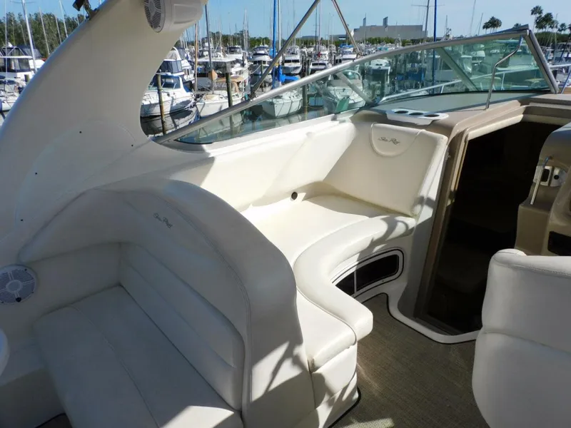 Slide: The Image of Sea Ray 280 Sundancer 2004 - 16