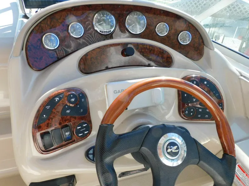 Slide: The Image of Sea Ray 280 Sundancer 2004 - 20