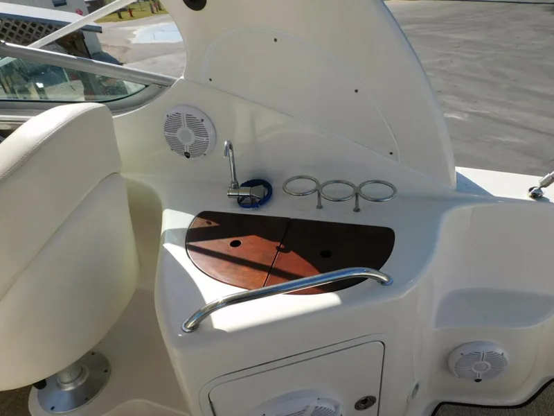 Slide: The Image of Sea Ray 280 Sundancer 2004 - 24