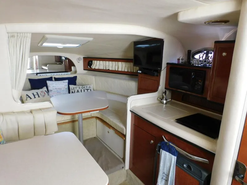 Slide: The Image of Sea Ray 280 Sundancer 2004 - 4