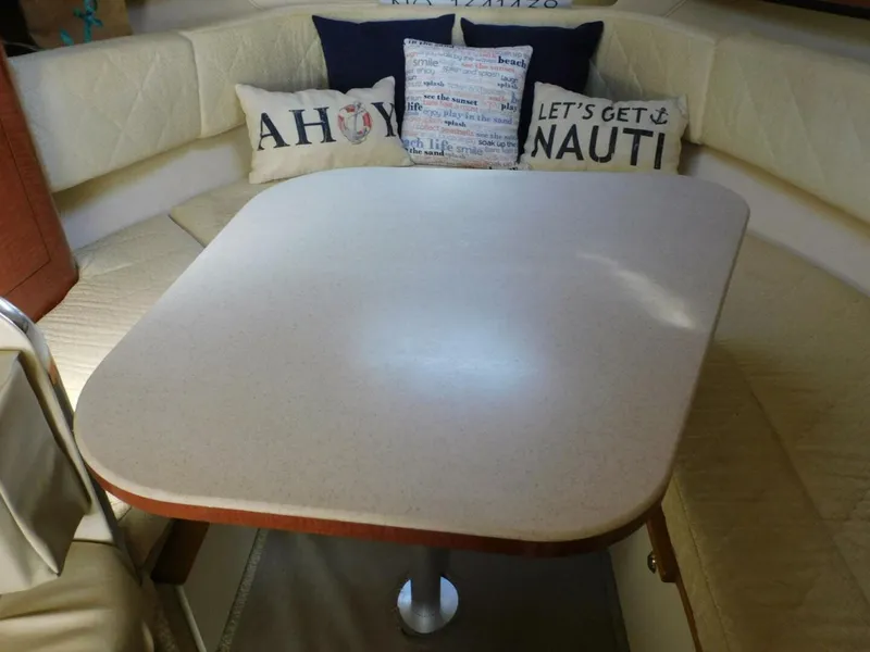 Slide: The Image of Sea Ray 280 Sundancer 2004 - 9