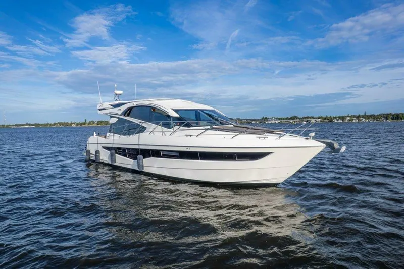 Slide: The Image of Galeon 560 Sky 2017 - 3