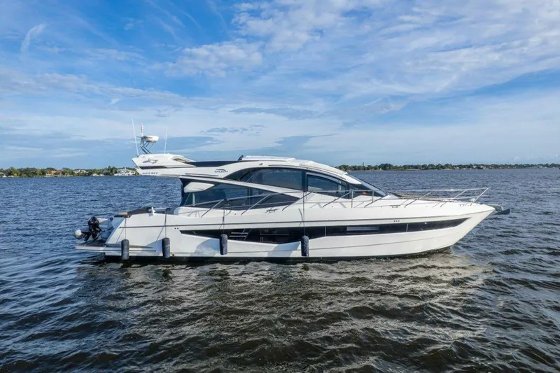 Slide: The Image of Galeon 560 Sky 2017 - 4