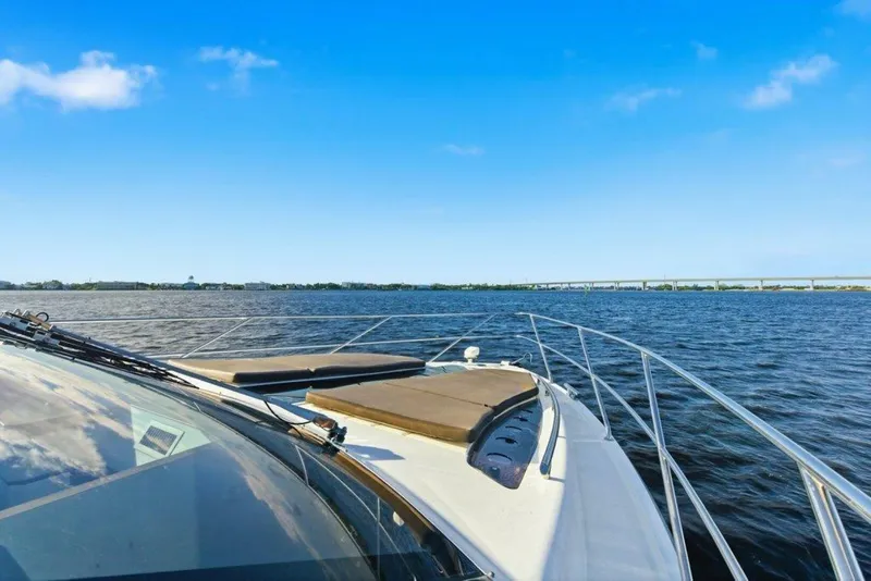 Slide: The Image of Galeon 560 Sky 2017 - 40