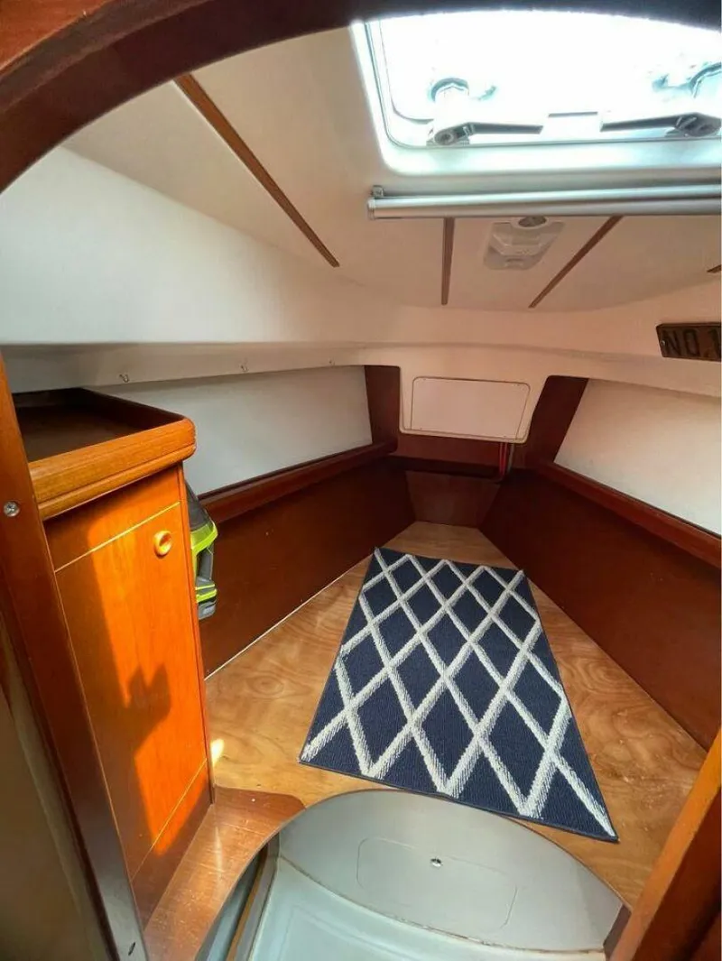 Slide: The Image of Beneteau 331 2002 - 14