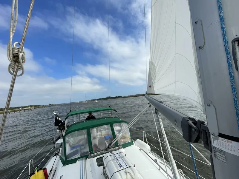 Slide: The Image of Beneteau 331 2002 - 16