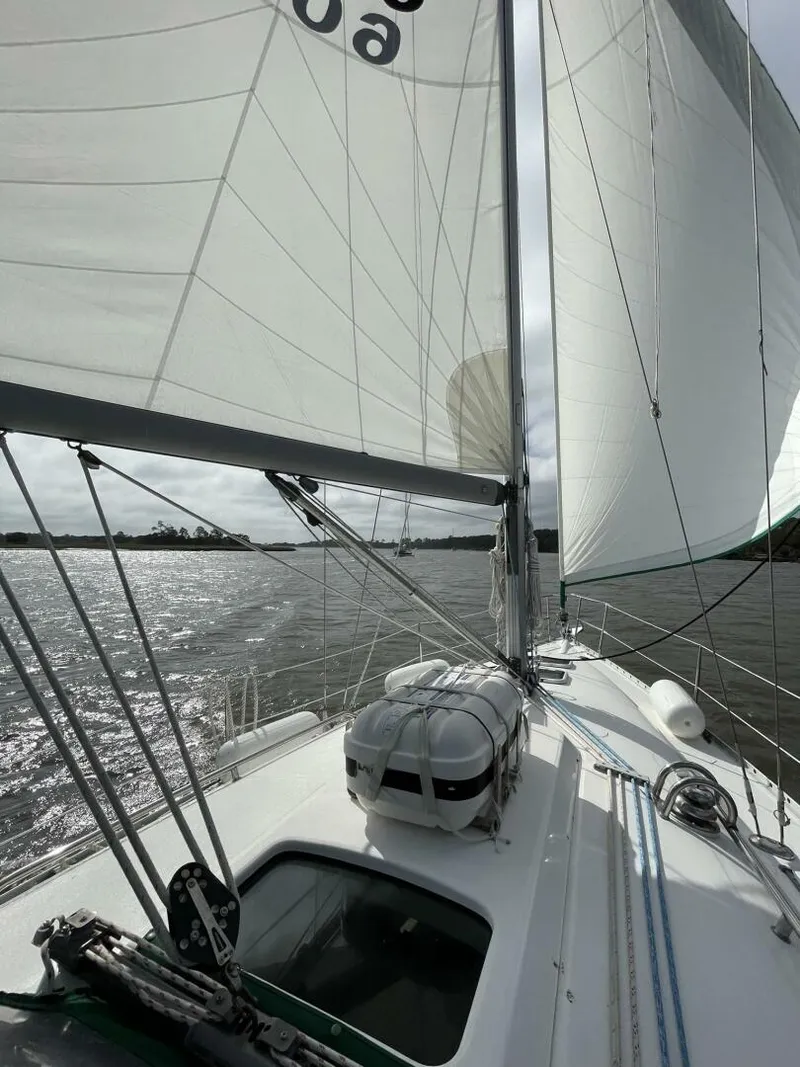 Slide: The Image of Beneteau 331 2002 - 29