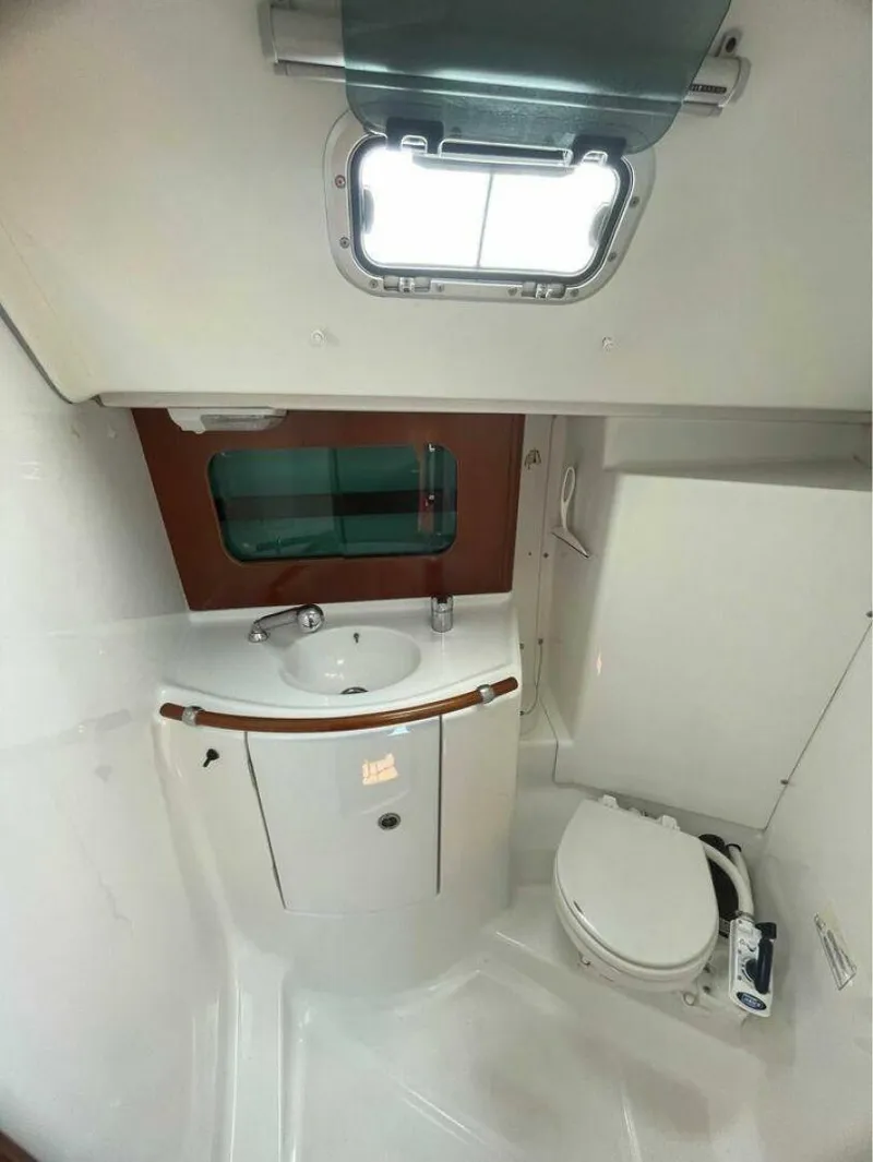 Slide: The Image of Beneteau 331 2002 - 9