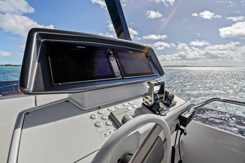 Slide: The Image of Ferretti 720 2024 - 22