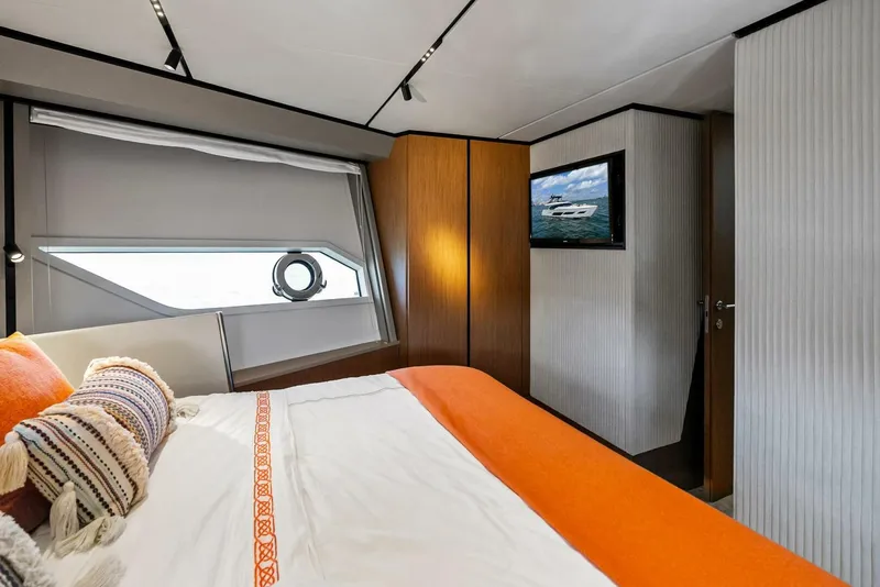 Slide: The Image of Ferretti 720 2024 - 63