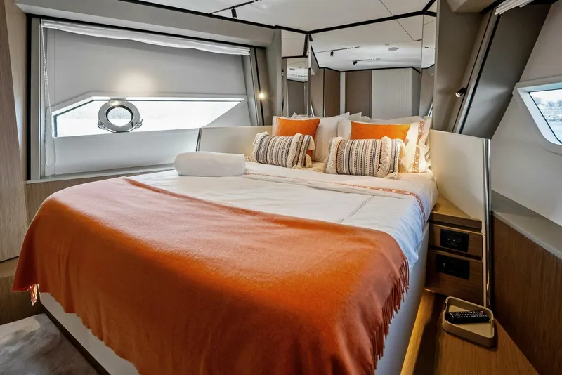 Slide: The Image of Ferretti 720 2024 - 65