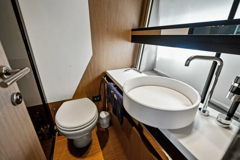 Slide: The Image of Ferretti 720 2024 - 66