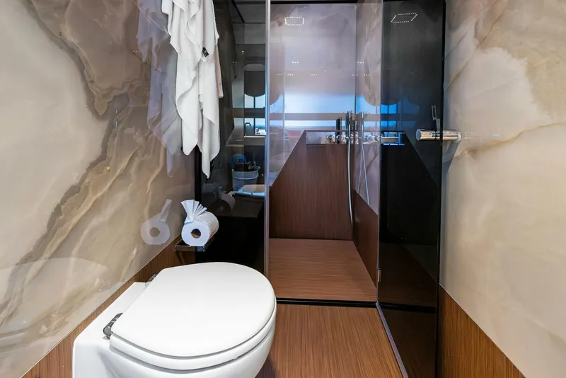 Slide: The Image of Ferretti 720 2024 - 88