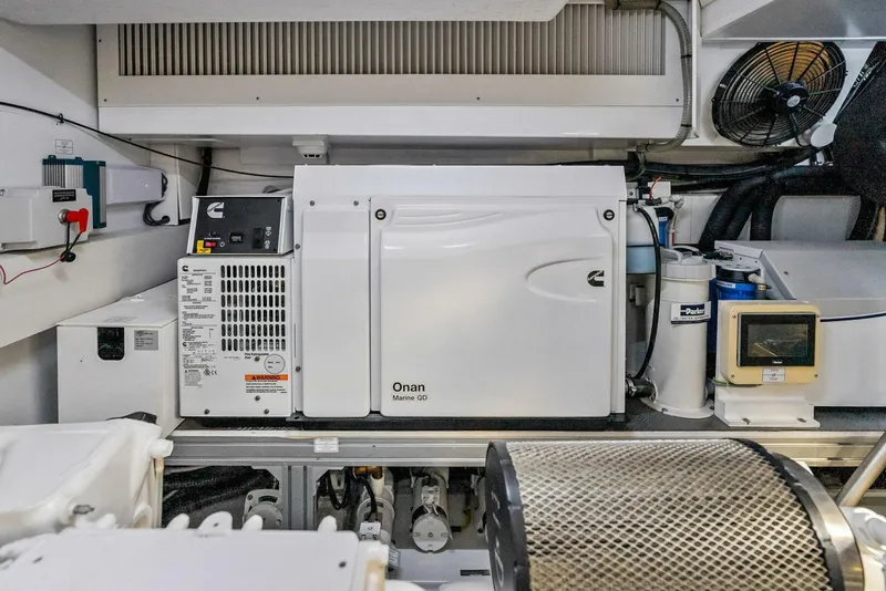 Slide: The Image of Ferretti 720 2024 - 93