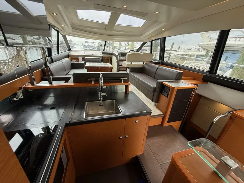Slide: The Image of Prestige 500S 2017 - 22