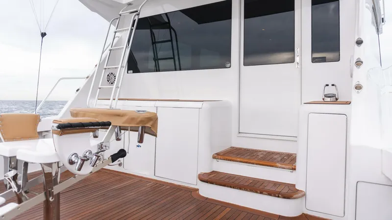 Slide: The Image of Viking 55 Convertible 2000 - 14