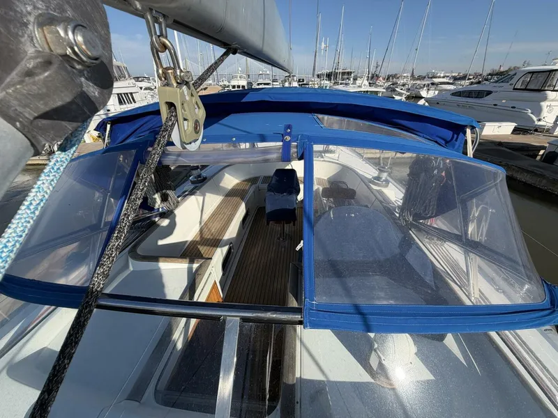 Slide: The Image of Beneteau 57 Center Cockpit 2004 - 20