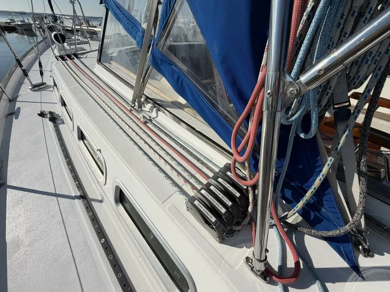 Slide: The Image of Beneteau 57 Center Cockpit 2004 - 28
