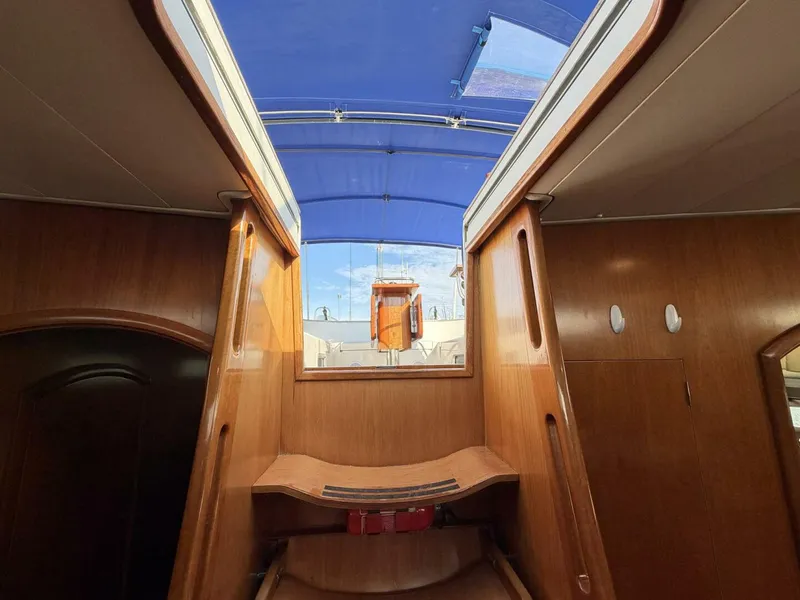 Slide: The Image of Beneteau 57 Center Cockpit 2004 - 37