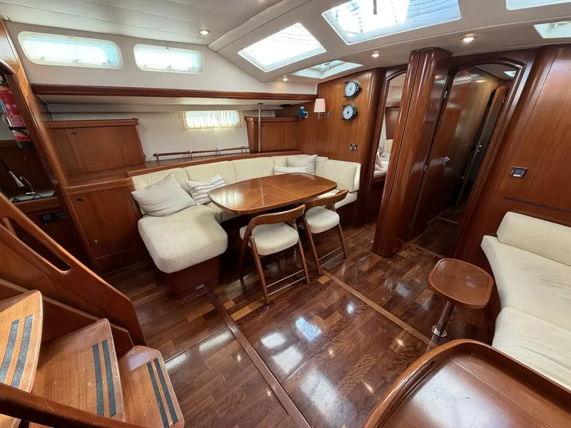 Slide: The Image of Beneteau 57 Center Cockpit 2004 - 41