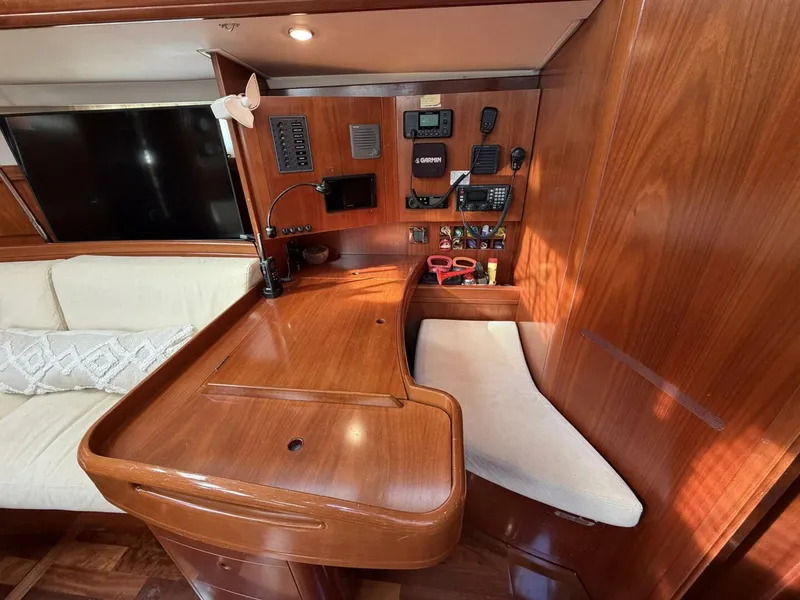 Slide: The Image of Beneteau 57 Center Cockpit 2004 - 46