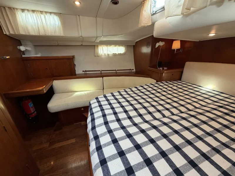 Slide: The Image of Beneteau 57 Center Cockpit 2004 - 55