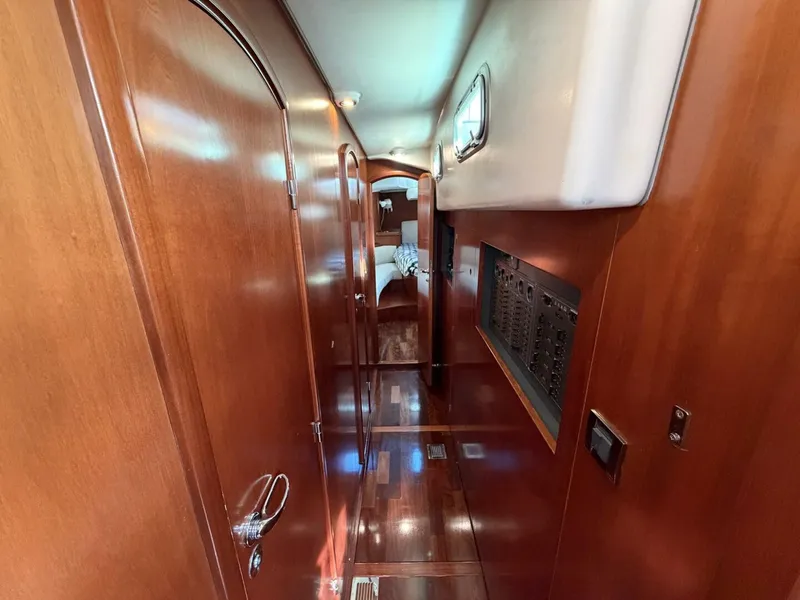 Slide: The Image of Beneteau 57 Center Cockpit 2004 - 62
