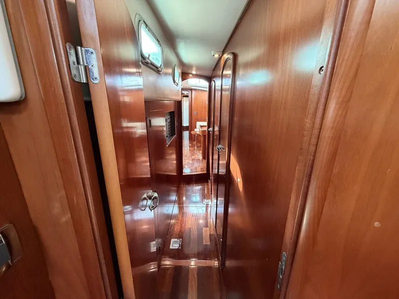 Slide: The Image of Beneteau 57 Center Cockpit 2004 - 63