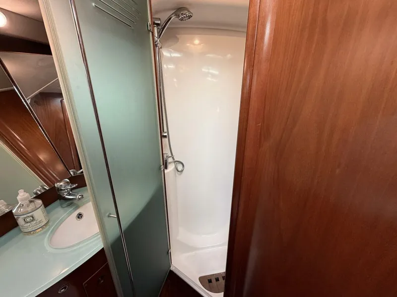 Slide: The Image of Beneteau 57 Center Cockpit 2004 - 68