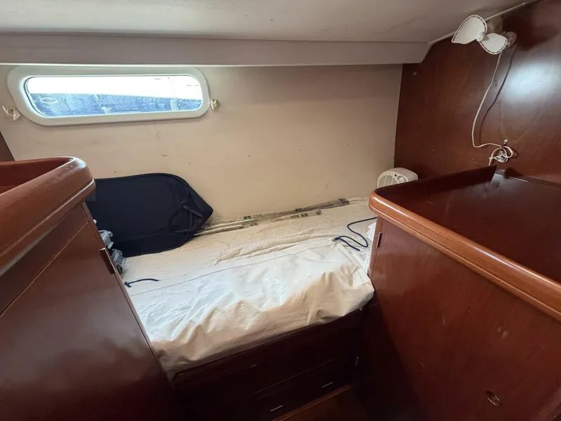 Slide: The Image of Beneteau 57 Center Cockpit 2004 - 72