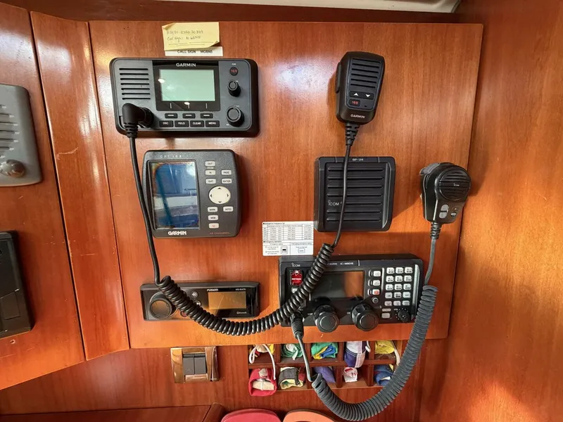 Slide: The Image of Beneteau 57 Center Cockpit 2004 - 75