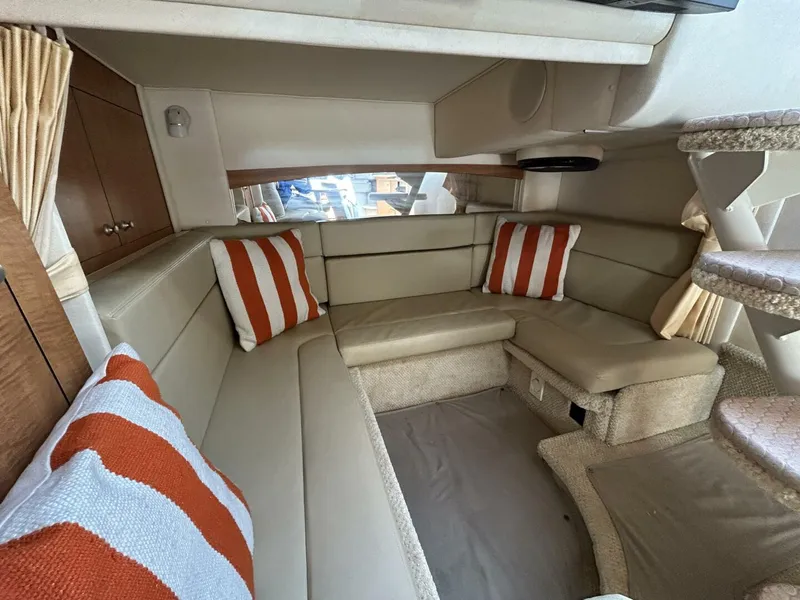 Slide: The Image of Sea Ray 320 Sundancer 2006 - 13