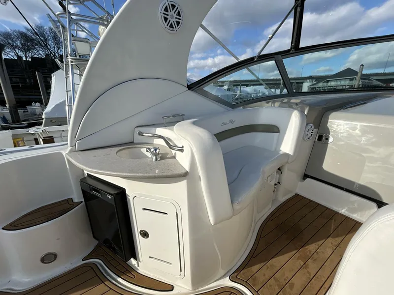 Slide: The Image of Sea Ray 320 Sundancer 2006 - 4